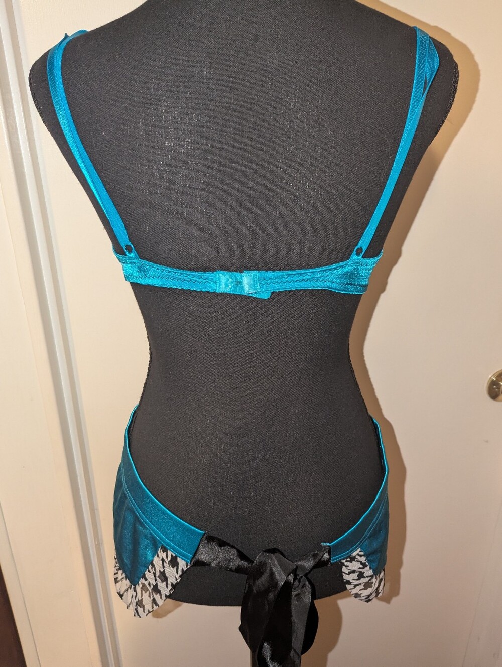Alice In Wonderland Rave Wear - Picture 14 of 16